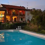 팜스테이 Tenuta Monvillone & Restaurant