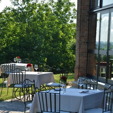 Tenuta Monvillone & Restaurant 세레세토