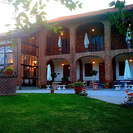 Gospodarstwo agroturystyczne Tenuta Monvillone & Restaurant *